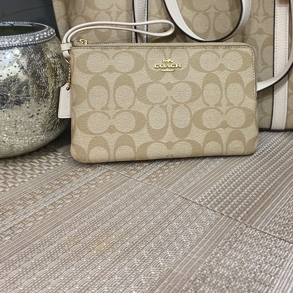 Coach wallet